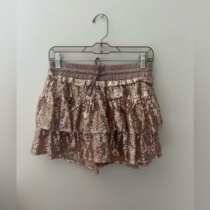 Preppy gold mini skirt